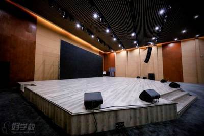 北京YBTF藝稟天輔藝考培訓(xùn)中心的環(huán)境怎么樣呢?